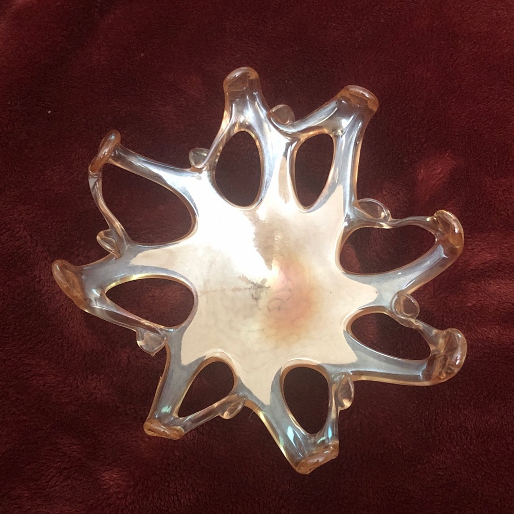 Murano Iridescent Cream Glass Starburst Bowl